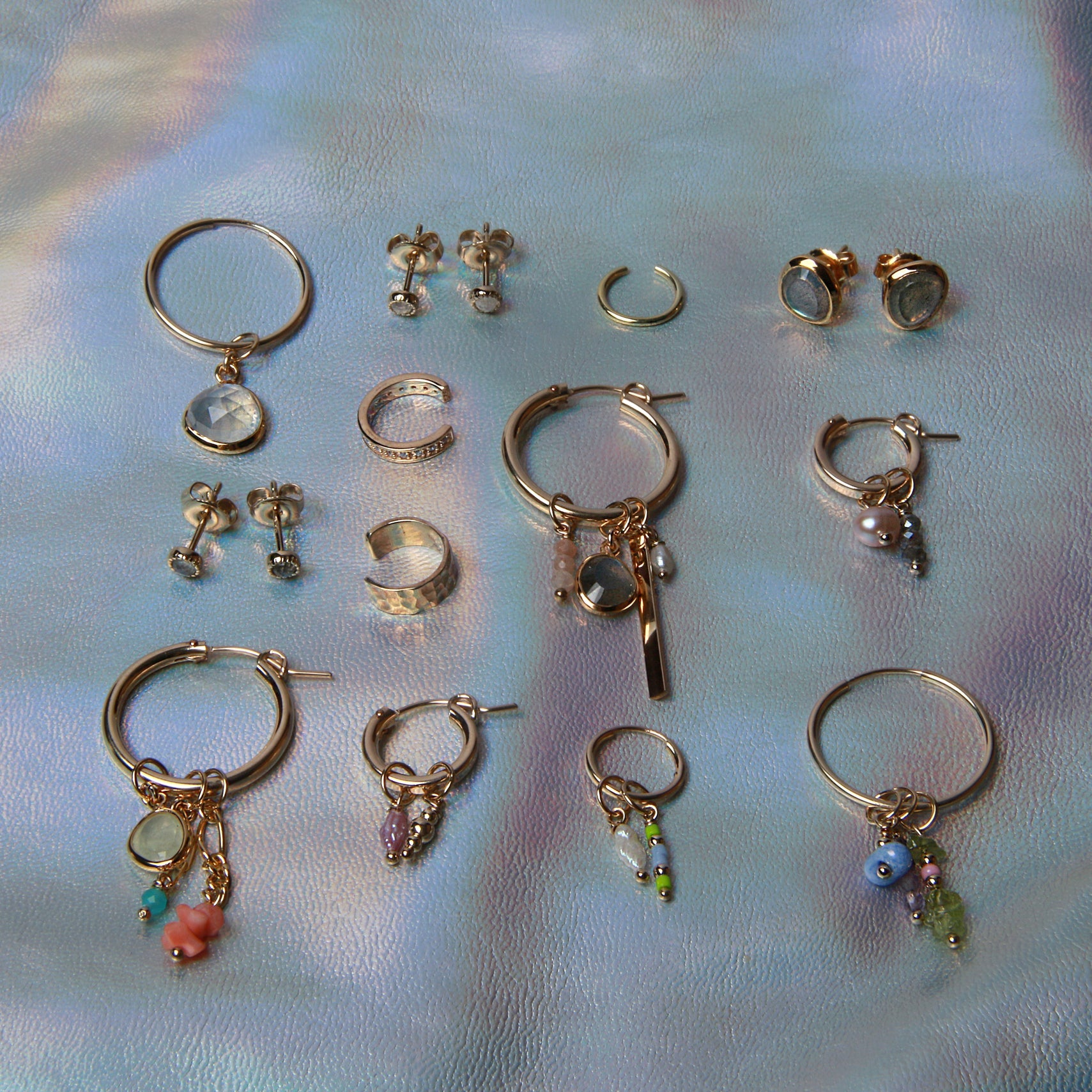 Charms für Hoops Ohrringe aus unterschiedlichen Materialien, Farben und Formen