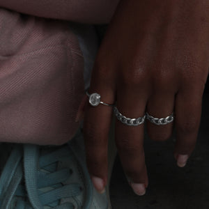 Elise in Chains Ring Silver